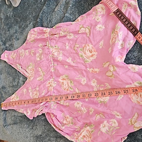 BP. Woven V-Neck Romper in Purple Anna Floral,Size M, NWOT - Picture 5 of 7